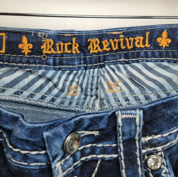 Rock Revival Donna Bootcut Low Rise Jeans Size 28 Distressed Denim - Picture 6 of 14